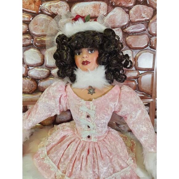 Paradise Galleries Victorian Pinks VERONICA 18" Porcelain Doll - Picture 2 of 7